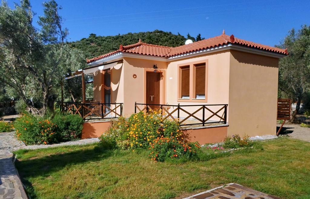 Evaland Traditional Houses Tarti Luaran gambar